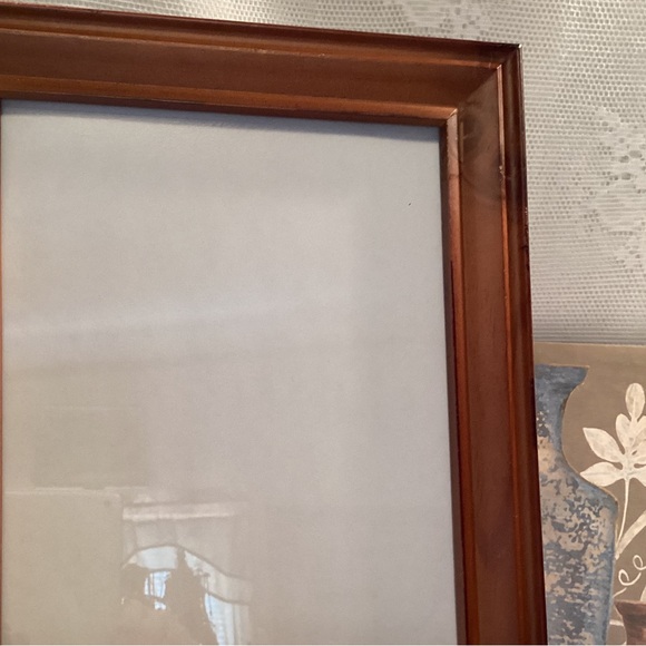 Dark Maple Stained 8x10 Photo Frame Tabletop Or Wall - Picture 2 of 16